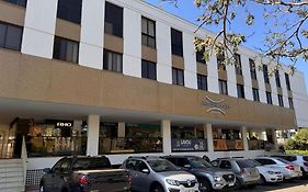 Flat Sudoeste Ed. Leonardo Center By Centoedez